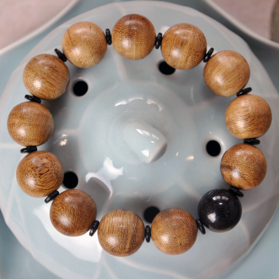 Umino's Product Image